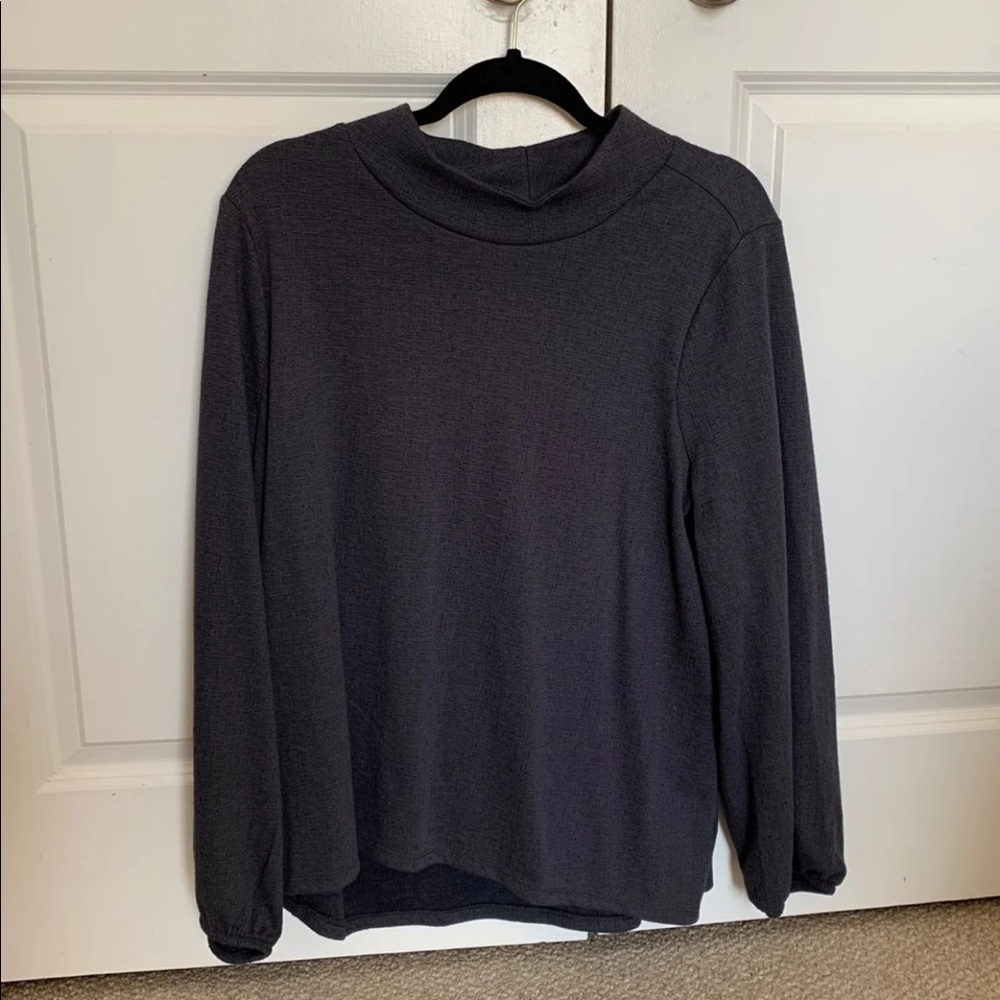 Long sleeve active shirt
